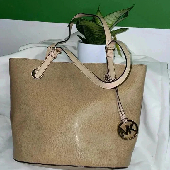 MICHAEL Michael Kors Handbags - Michael Kors Tan Handbag- EUC